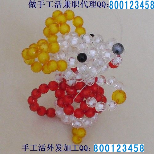 退休老人找工作在家做手工活手套靠勞動(dòng)掙錢(圖1)