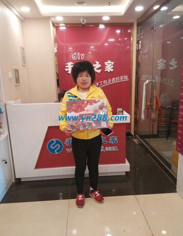 邯鄲武安袁女士親自來(lái)到手工活之家找手工活拿材料 邯鄲武安袁女士親自來(lái)到手工活之家找手工活拿材料(圖1)
