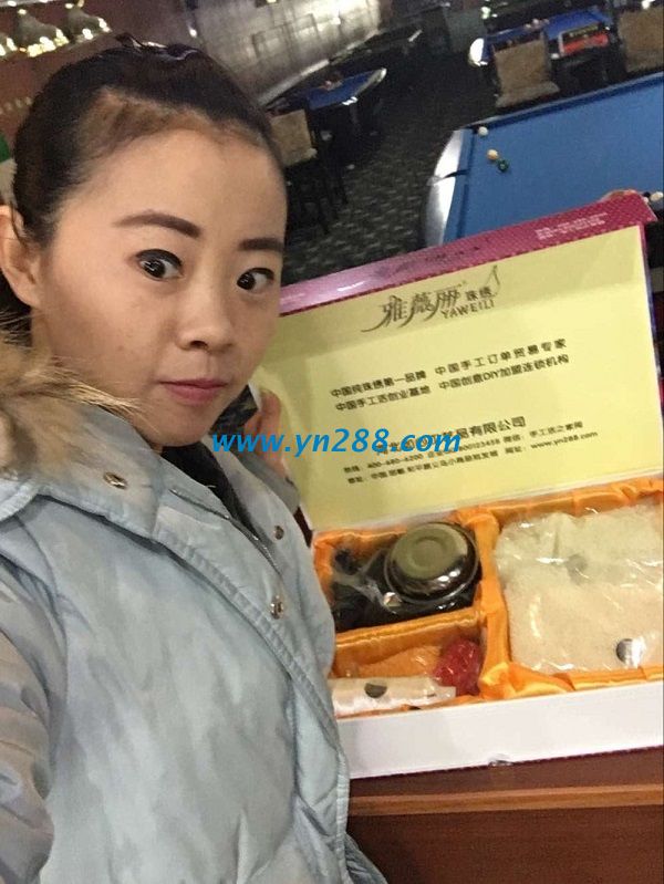 浙江杭州桌球館吳女士業(yè)余時間愛好做手工活串珠制作 浙江杭州桌球館吳女士業(yè)余時間愛好做手工活串珠制作(圖1)