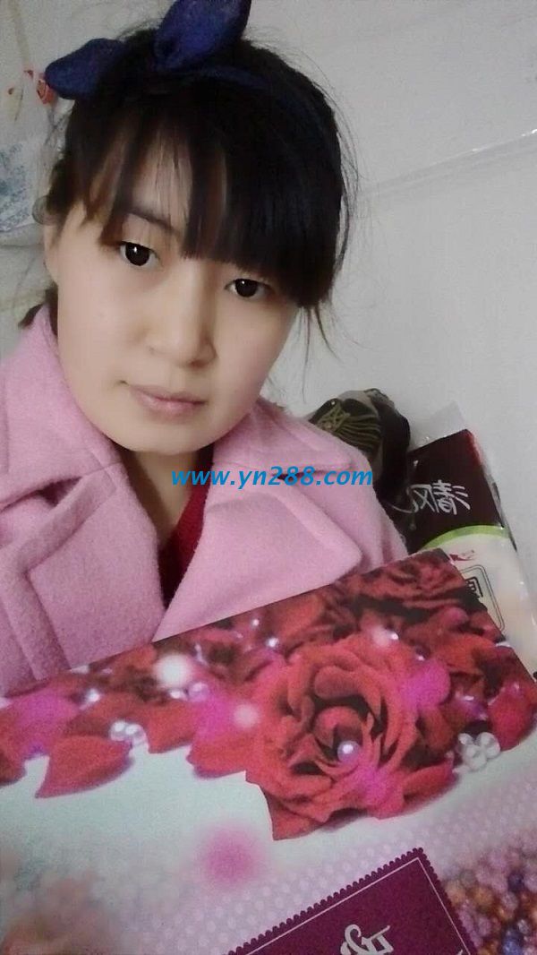江蘇蘇州超市售貨員呂女士業(yè)余時(shí)間兼職做手工活珠繡加工賺錢 江蘇蘇州超市售貨員呂女士業(yè)余時(shí)間兼職做手工活珠繡加工賺錢(圖1)