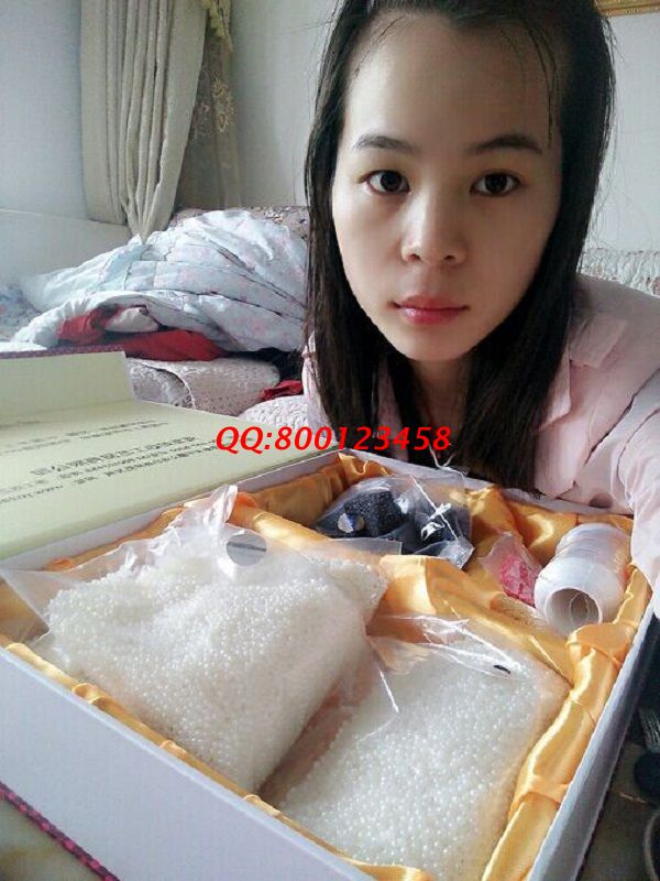 重慶在校大學(xué)生吳女士業(yè)余時間兼職做手工活串珠繡賺生活費(fèi) 重慶在校大學(xué)生吳女士業(yè)余時間兼職做手工活串珠繡賺生活費(fèi)(圖1)