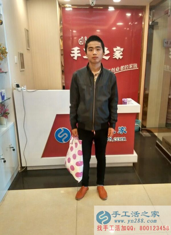 河南安陽喬先生第三次來手工活之家拿貨，做手工活串珠致富(圖1)