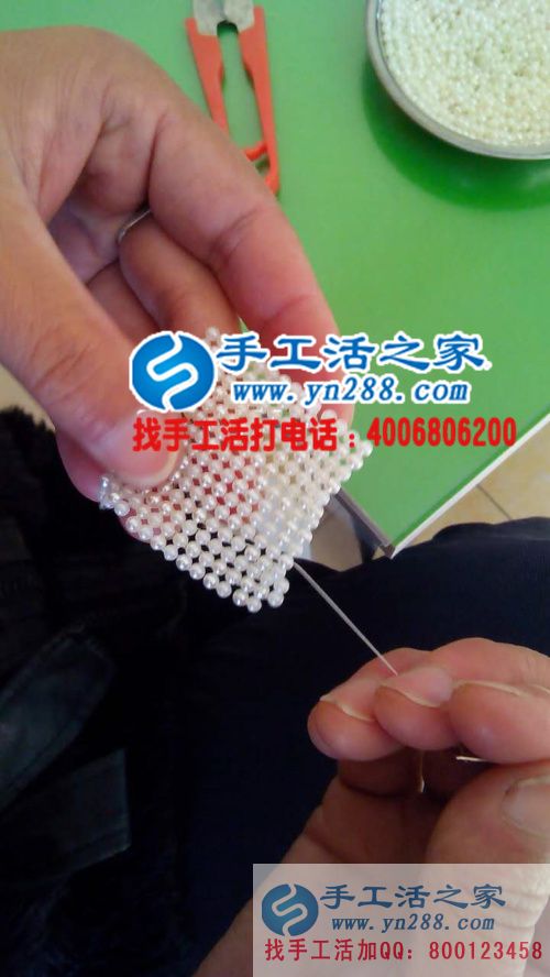 邯鄲永年周女士來手工活之家考察合作現(xiàn)場(chǎng)學(xué)習(xí)串珠繡