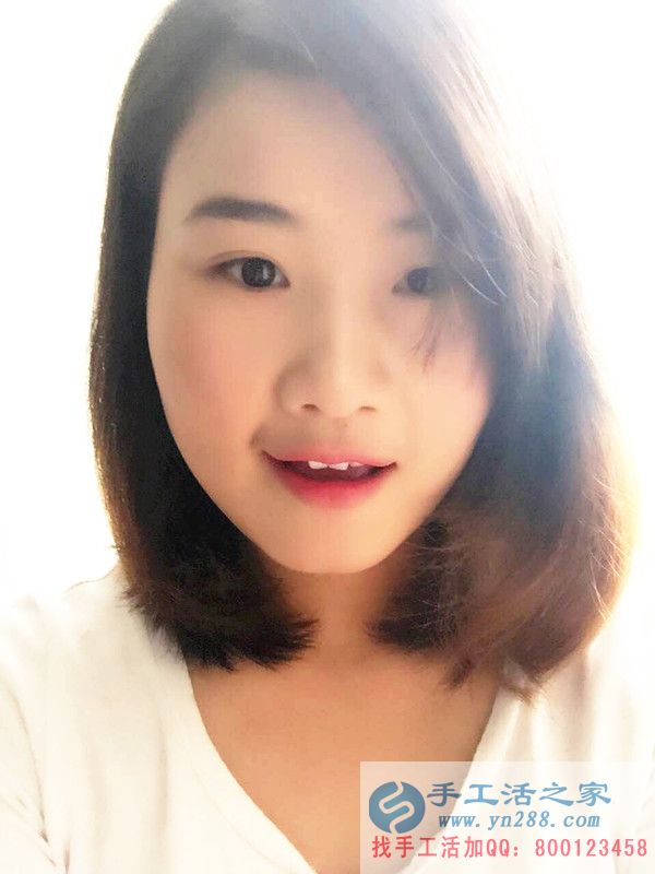 江蘇興化市美女白領(lǐng)辭職選擇手工活項目創(chuàng)業(yè)，用小珠子串繡出美好未來！