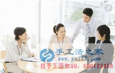 冬季兼職哪家強(qiáng)？遼寧錦州李女士看準(zhǔn)手工活之家外發(fā)項(xiàng)目，在家串珠掙錢
