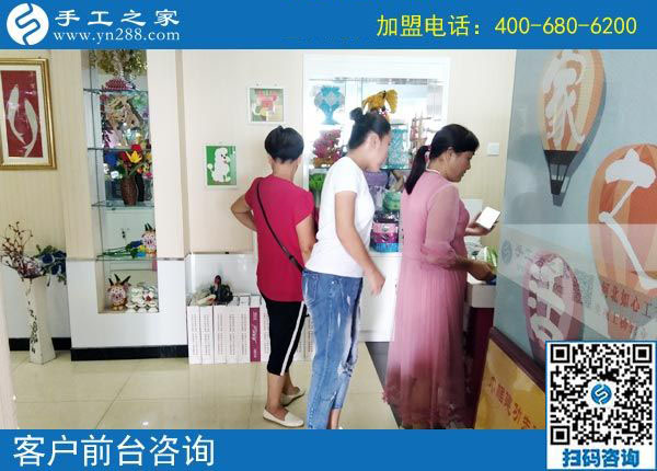 陪在孩子身邊，江蘇淮安顧女士在家做珠繡免押金串珠手工活賺錢