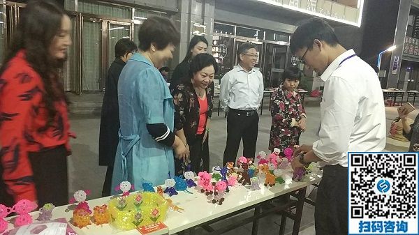 720元藏著重慶秦先生的勤奮，彩珠繡手工活兼職是著陸點(diǎn)