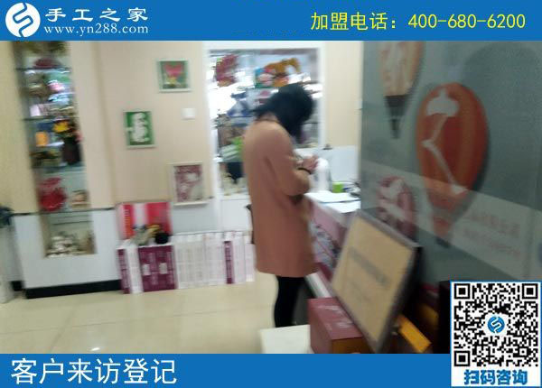 最怕半途而廢，這個(gè)可以寄到家做的手工活要掙錢，就應(yīng)像湖北武漢李女士一樣做