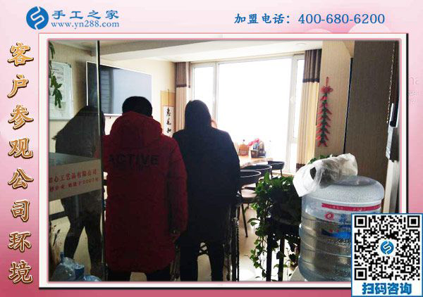 1月16日，外發(fā)手工活加工，正規(guī)供料的手工活就選這里的珠繡免押金手工活，手工之家接待考察加工客戶剪影