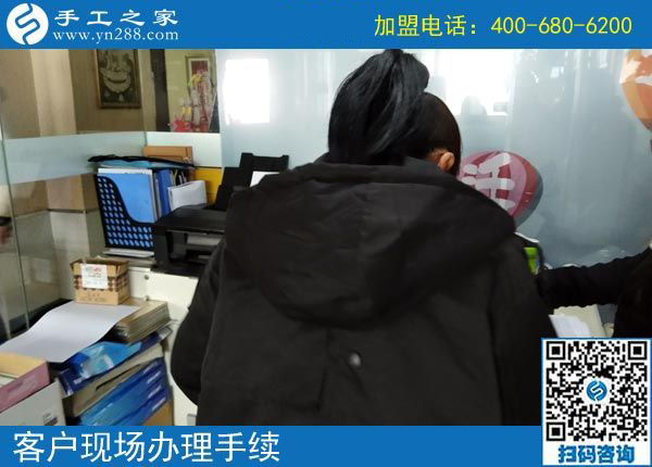 3月5日，沒有押金的手工活，在家做手工加工掙錢就選這個創(chuàng)業(yè)好項目，手工之家接待考察加工客戶剪影