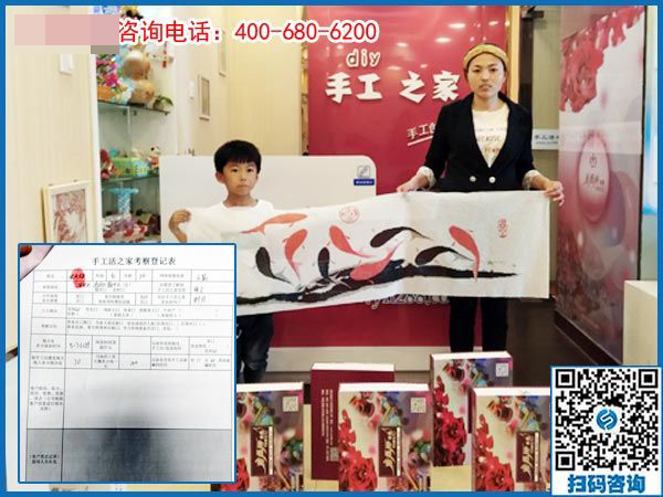 寶媽如何在家賺錢？河北滄州張女士帶著孩子來手工之家找活做(圖1)