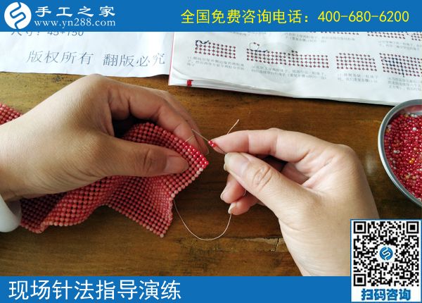 她是怎樣在家做手工活掙錢的？湖南衡陽蔣女士不做十字繡的原因是這個