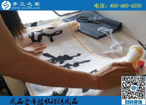 8月15日，在家做什么手工活掙錢，很多人選擇珠繡外發(fā)手工活，手工之家接待考察加工客戶剪影