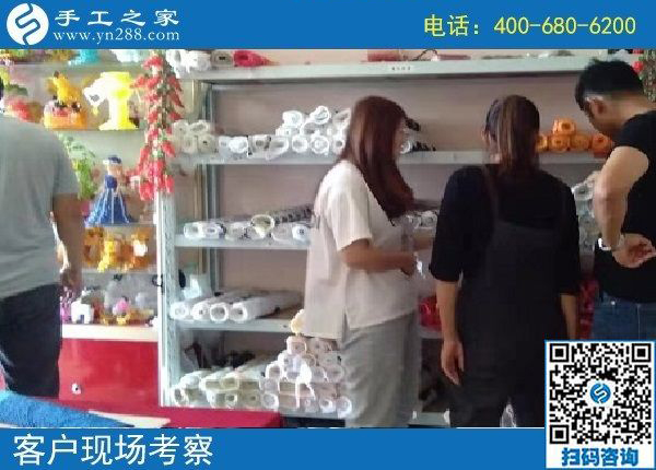 8月28日，在家做的手工活能掙錢，因?yàn)榇蠹疫x擇了這里，手工之家接待考察加工客戶剪影