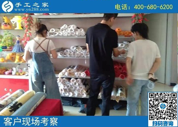 8月30日，把手工活拿回家做，越來越多的人選這里是有原因的，手工之家接待考察加工客戶剪影