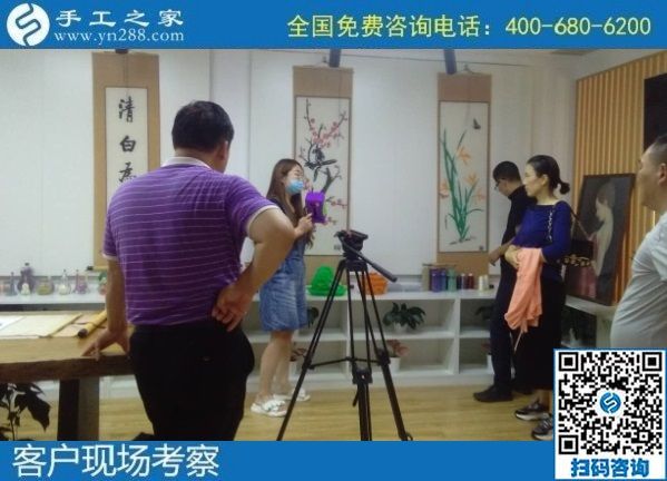 8月2日，想把手工活拿回家做，想接正規(guī)廠家的手工活，大家都選擇了這里，手工之家接待考察加工客戶剪影