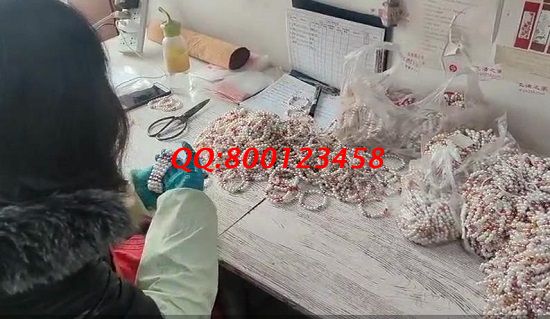 12月29日，拿回家做的手工活大批有，沒有技術(shù)門檻，老人也能做。手工之家倉庫日常工作實(shí)拍