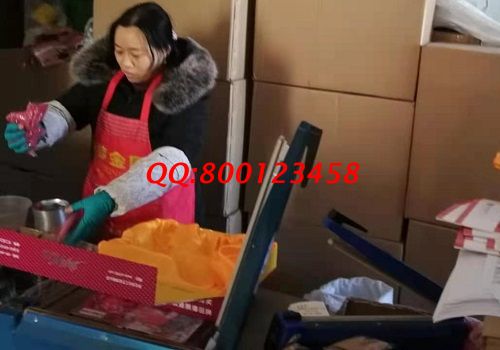 12月31日，純手工活外發(fā)加工，組織人做手工活掙錢的代理加工模式真好。手工之家接待考察合作加工客戶剪影