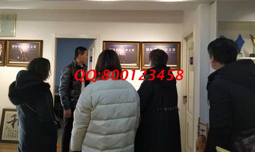 1月1日，元旦假期把手工活拿回家做，這個串珠外發(fā)手工活加工能掙錢，手工之家接待考察合作加工客戶剪影
