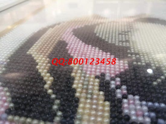 2月13日，串珠手工活外發(fā)加工，手工外發(fā)，手工之家服務貼心，珠繡串珠手工活靠譜，圖為勵志珠珠繡串珠產品細節(jié)剪影