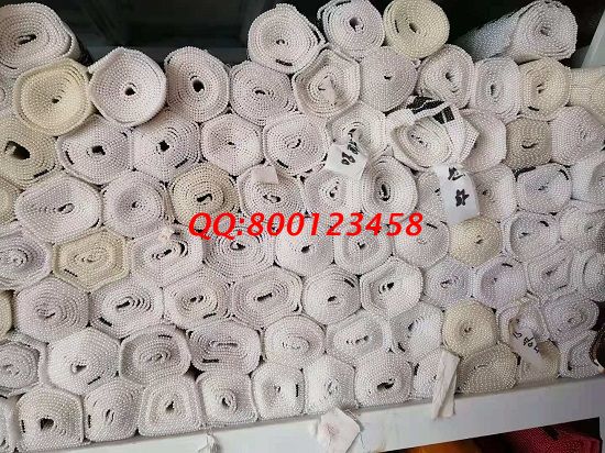 2月25日，手工外加工，能掙錢的手工活就是珠繡外發(fā)手工活，勵志珠珠繡成品倉庫一角實拍