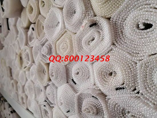 2月25日，手工外加工，能掙錢的手工活就是珠繡外發(fā)手工活，勵志珠珠繡成品倉庫一角實拍