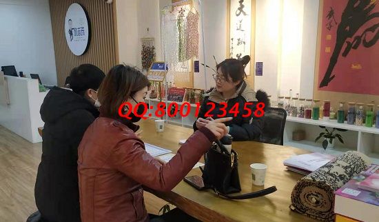 3月5日，干凈安全，負(fù)責(zé)郵寄到家的手工活，拿回家做的手工活，就是勵(lì)志珠珠繡外發(fā)手工活，手工之家接待考察合作加工客戶剪影