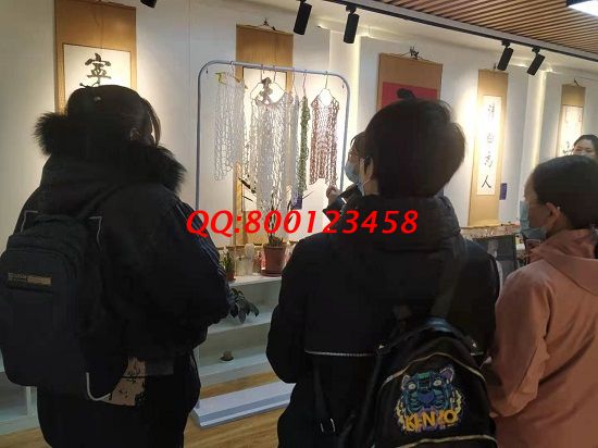 3月7日，拿回家做的手工活，想接正規(guī)廠家的手工活，就選勵(lì)志珠珠繡，手工之家接待考察合作加工客戶剪影