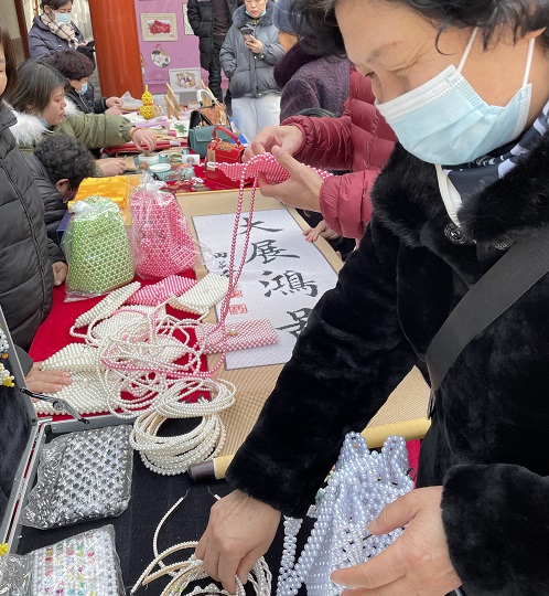祝福三·八婦女節(jié)，勵(lì)志珠珠繡添風(fēng)采！------記手工之家參加“幸福叢臺、巾幗添彩”手工藝品展