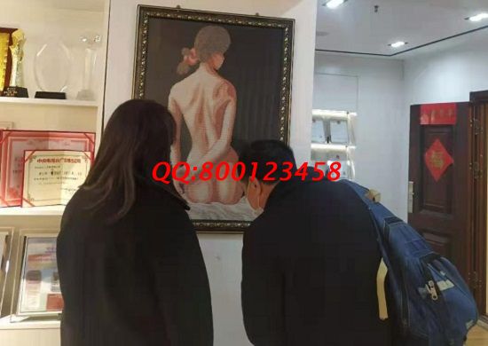 3月15日，手工活拿回家做，手工加工回收項目就是珠繡外發(fā)手工活，手工之家接待考察加工客戶剪影