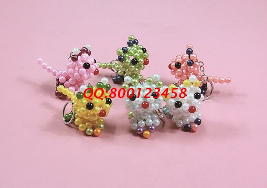 1月20日，想做手工活掙錢，拿回家做的手工活，居家就業(yè)創(chuàng)業(yè)，手工之家的珠繡串珠手工活外發(fā)加工項目是個好選擇，圖為勵志珠珠繡串珠成品實拍