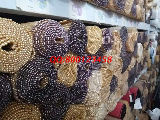 4月8日，做手工活掙錢，拿回家做的手工活，就選正規(guī)可靠的十多年老企業(yè)手工之家，勵(lì)志珠珠繡成品倉庫實(shí)拍