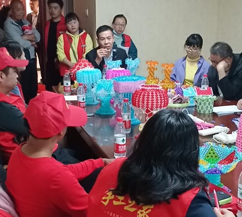 創(chuàng)業(yè)，其實(shí)有章可循，“手工之家”模式讓你人生有夢、創(chuàng)業(yè)成功                      ----記手工之家第二期全國優(yōu)秀繡娘培訓(xùn)會(huì)