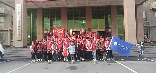讓孩子快樂(lè)，陪伴才是硬道理-----記手工之家在家陪著孩子做珠繡手工事業(yè)的每一個(gè)人