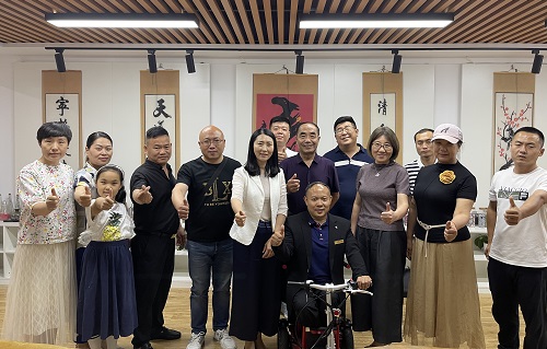 拳拳愛心，只為世間溫暖------記愛心企業(yè)手工之家創(chuàng)始人郝總