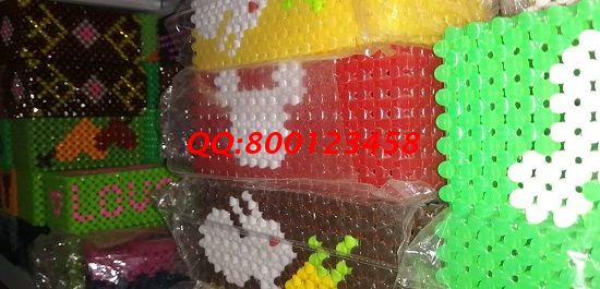 8月16日，在家賺錢的手工活，可以寄到家做的手工活，勵志珠珠繡外發(fā)手工活有這樣的服務，圖為勵志珠珠繡串珠產(chǎn)品實拍