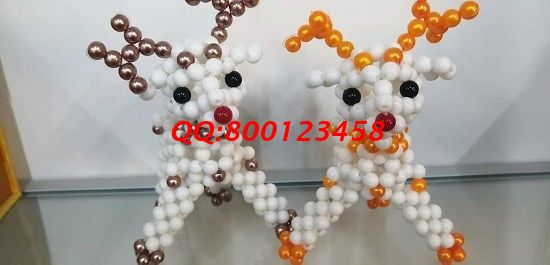 8月17日，找正規(guī)可靠的手工活加工項目，手工之家的手工活代理加工項目造福了很多人，圖為勵志珠珠繡串珠小飾品實拍