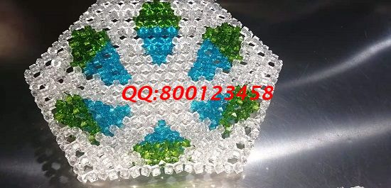 8月19日，服務(wù)貼心，這個(gè)正規(guī)供料的手工活回收政策也非常的人性化，圖為勵(lì)志珠珠繡串珠成品實(shí)拍