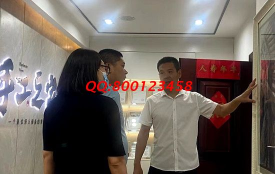 8月21日，產(chǎn)品種類多，手工技能簡(jiǎn)單，可以寄到家做的手工活，勵(lì)志珠珠繡手工活外發(fā)加工項(xiàng)目大家都可以做，圖為手工之家接待考察加工客戶剪影