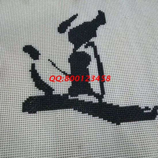 9月3日，做好珠繡外發(fā)手工活，在家做手工活掙錢，加工人員要做到這幾點(diǎn)。圖為勵(lì)志珠珠繡成品細(xì)節(jié)實(shí)拍