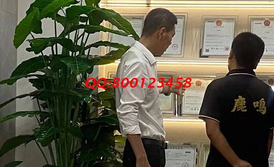 9月5日，實地考察、詳細了解，這個拿回家做的手工活讓人放心，在家足不出戶做勵志珠珠繡手工能掙錢，圖為手工之家接待考察合作加工客戶剪影