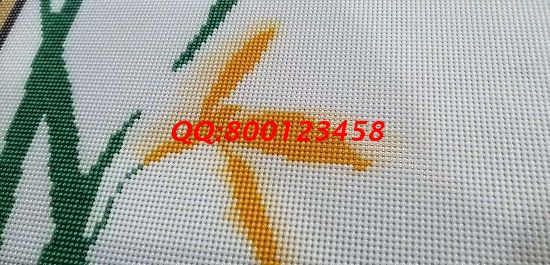 10月2日，想接正規(guī)廠家的手工活，這個可以帶回家做的手工活受到越來越多人的歡迎，手工之家勵志珠珠繡成品細(xì)節(jié)實(shí)拍