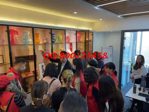 10月10日，加工費(fèi)結(jié)算，這個正規(guī)手工活外發(fā)加工企業(yè)的手工活代加工項(xiàng)目是這樣的，圖為手工之家優(yōu)秀繡娘培訓(xùn)會剪影