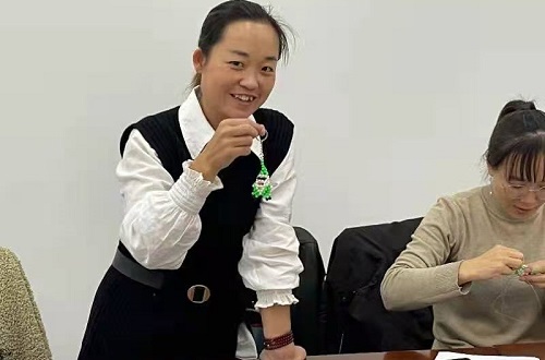 好好學(xué)、好好做，就會(huì)有收獲！ --- ---記手工之家各級(jí)代理技術(shù)培訓(xùn)優(yōu)秀學(xué)員申女士