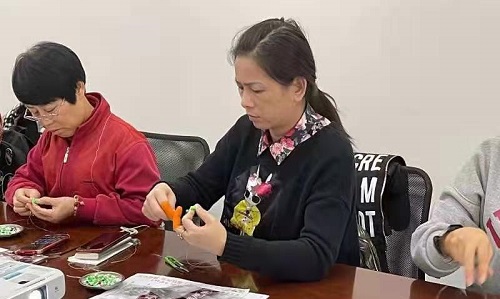 手工活外發(fā)加工回收好平臺，手工之家常年有活做(圖1)