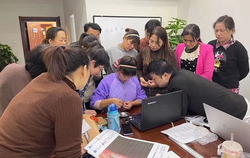 有想法、有行動(dòng)，就會(huì)越來越好 --- --- 記手工之家各級(jí)代理技術(shù)培訓(xùn)優(yōu)秀學(xué)員湖北李先生