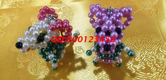11月26日，不分人群，做珠繡串珠外發(fā)手工活加工項(xiàng)目，大家都選手工之家，圖為勵(lì)志珠珠繡串珠成品實(shí)拍(圖2)
