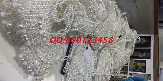 2月10日，純手工活外發(fā)加工，拿回家做的手工活兼職，傳統(tǒng)手工珠繡串珠的倉(cāng)庫(kù)很忙，圖為手工之家兩個(gè)倉(cāng)庫(kù)日常剪影