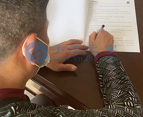 3月3日，手工活外放回收，正規(guī)靠譜的手工活加工項目，手工之家和珠繡串珠手工就是真實，就是讓更多的人做手工就業(yè)創(chuàng)業(yè)，圖為手工之家接待考察合作加工客戶剪影
