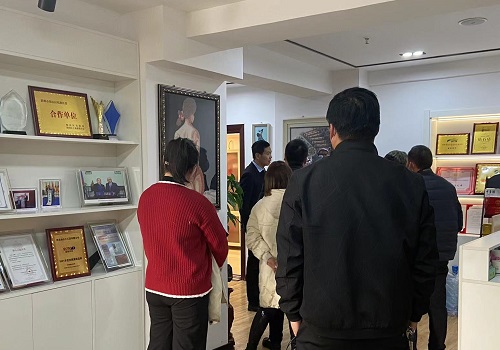 手工帶動就業(yè)，讓農(nóng)民有事干、農(nóng)村更美麗 --- --- 記河北大名一鎮(zhèn)村領(lǐng)導一行來手工之家實地參觀考察
